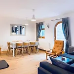 Holiday home Mountain View House - Panoramic! Gozd Martuljek