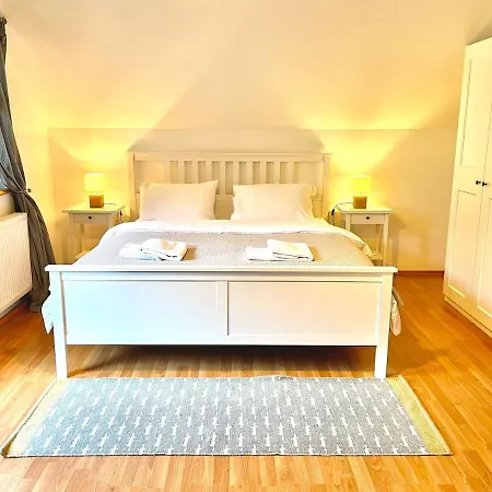 Holiday home Mountain View House - Panoramic! Gozd Martuljek